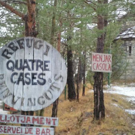 Refugi Quatre Cases Clot del Moro Bagian luar foto