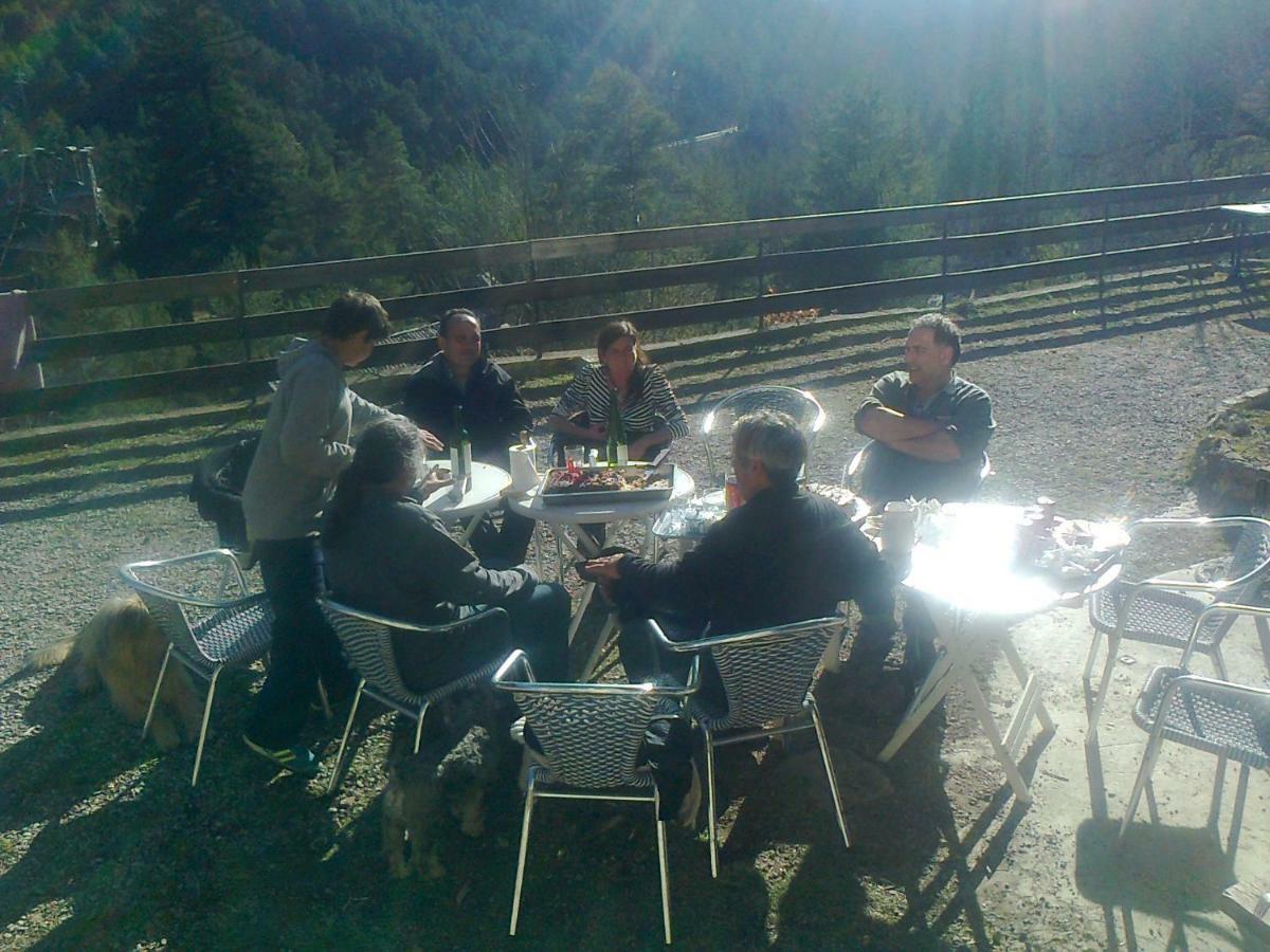 Refugi Quatre Cases Clot del Moro Bagian luar foto