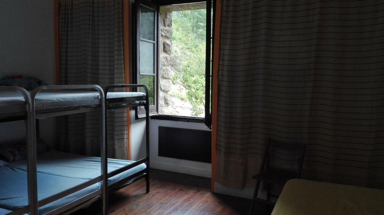 Refugi Quatre Cases Clot del Moro Bagian luar foto
